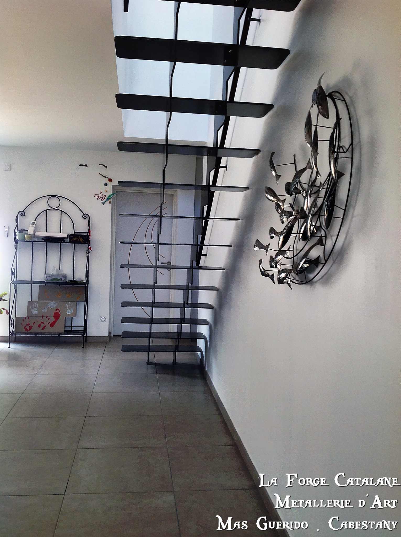 escalier limons cremaillere avec marches fer forge catalane.jpg